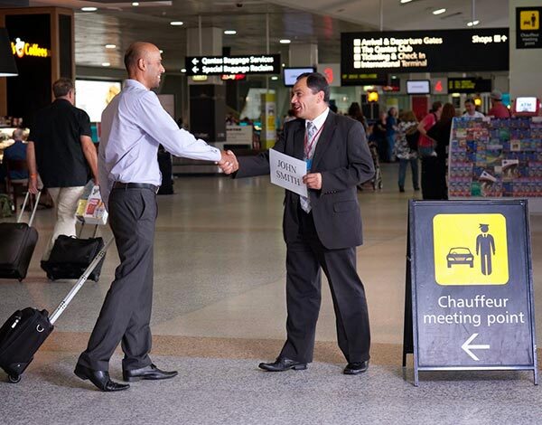 توصيل و الإستقبال من و إلى المطار