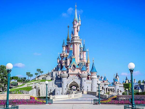 1ديزني-لاند ديزني لاند باريس